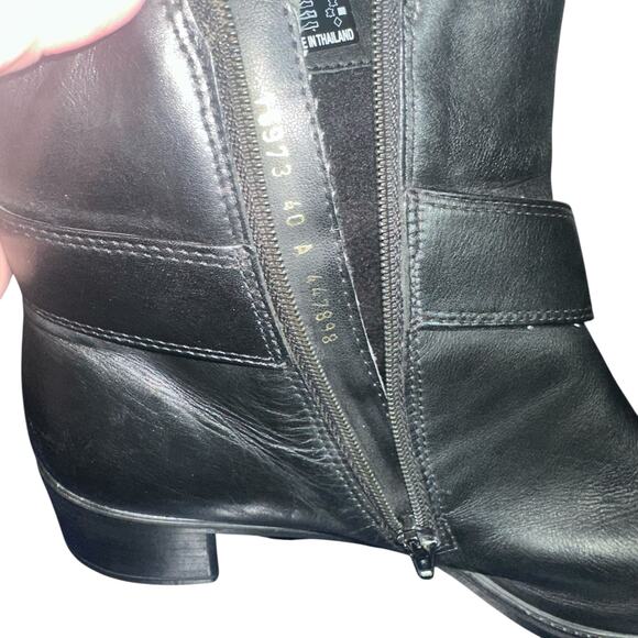 ECCO Black Leather Ankle Boots Size 40 (9-9.5) Buckle Strap Low Heel comfort - Picture 8 of 11